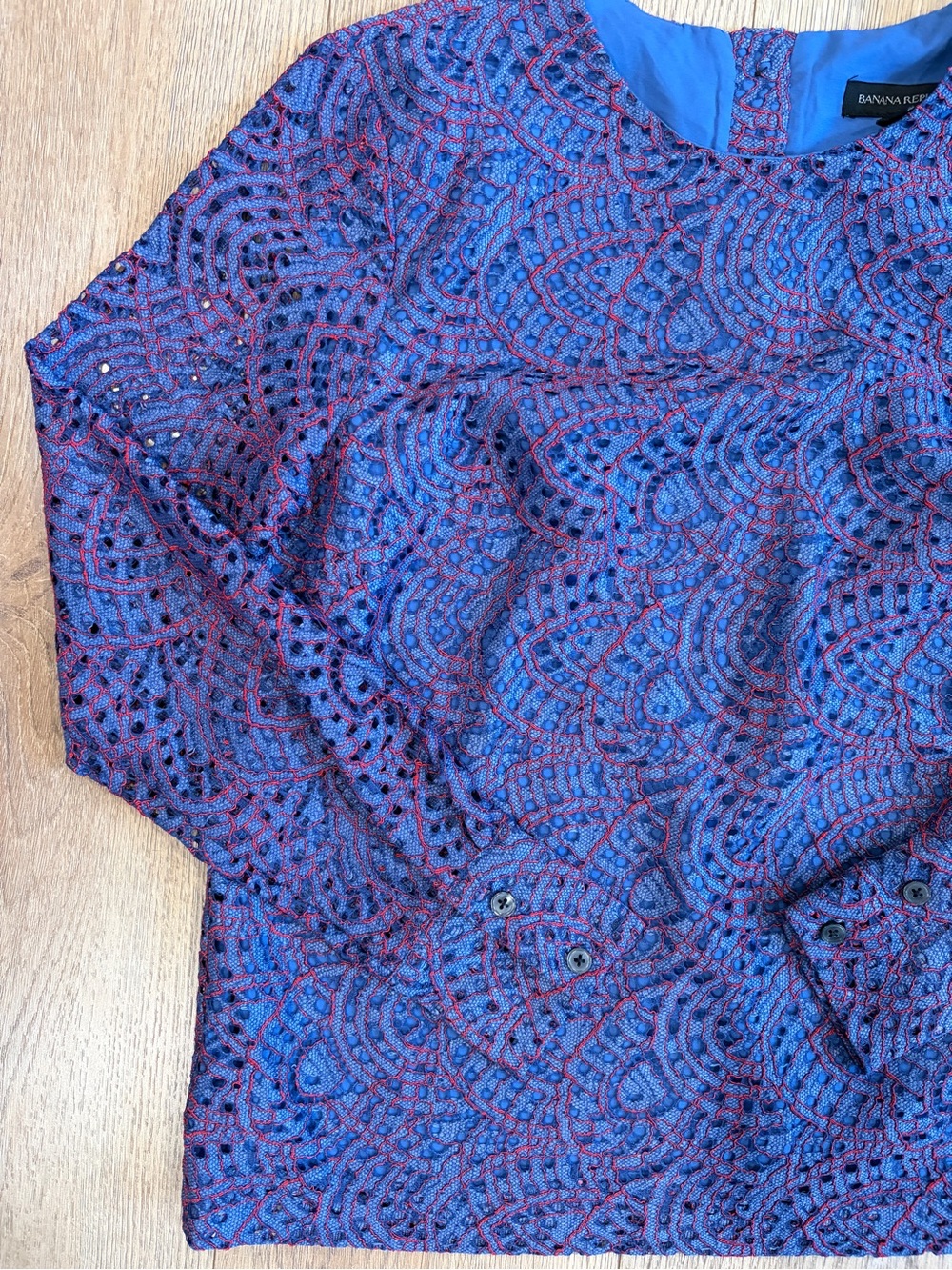 Banana Republic Blue Lace Long Sleeve Blouse Red Embroidered Overlay Size S